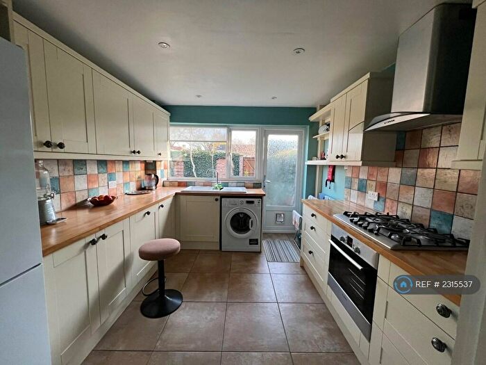 3 Bedroom Terraced House To Rent In Enniskillen Road, Cambridge, CB4