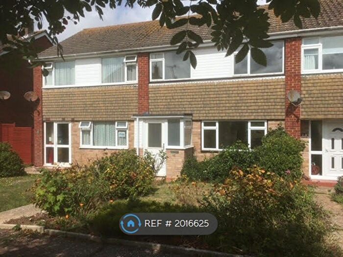 3 Bedroom Terraced House To Rent In Laburnum Walk, Rustington, BN16