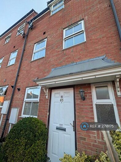 4 Bedroom Terraced House To Rent In Chatsworth Road, Corby, NN18