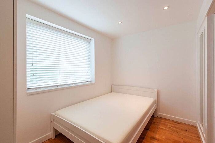 1 Bedroom Flat To Rent In Southerton Road, Hammersmith, London, W6