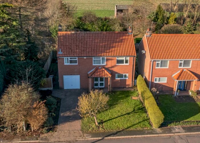 4 Bedroom Detached House For Sale In West Street, Brant Broughton, Lincoln, LN5