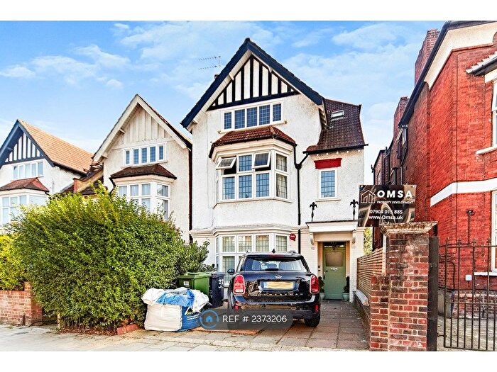 1 Bedroom Flat To Rent In Gleneldon Road, London, SW16