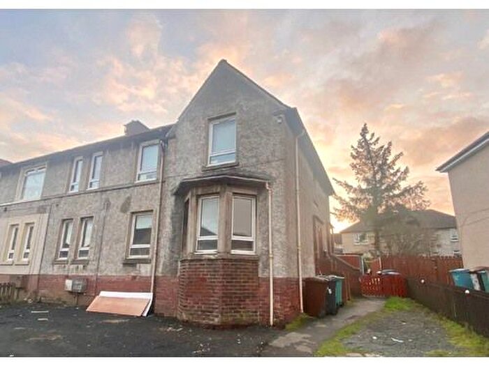 3 Bedroom Flat To Rent In Strain Crescent, Airdrie, ML6