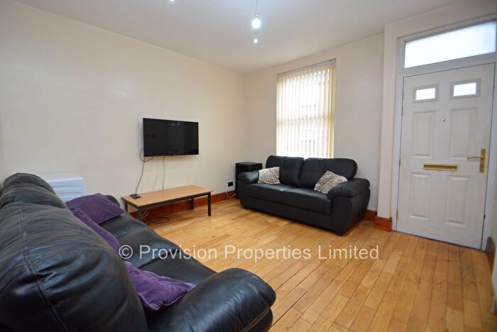 4 Bedroom Terraced House To Rent In Beamsley Terrace, Hyde Park, Leeds, LS6