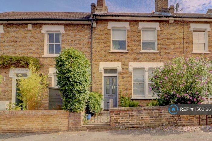 2 Bedroom Terraced House To Rent In Cornflower Terrace, London, SE22