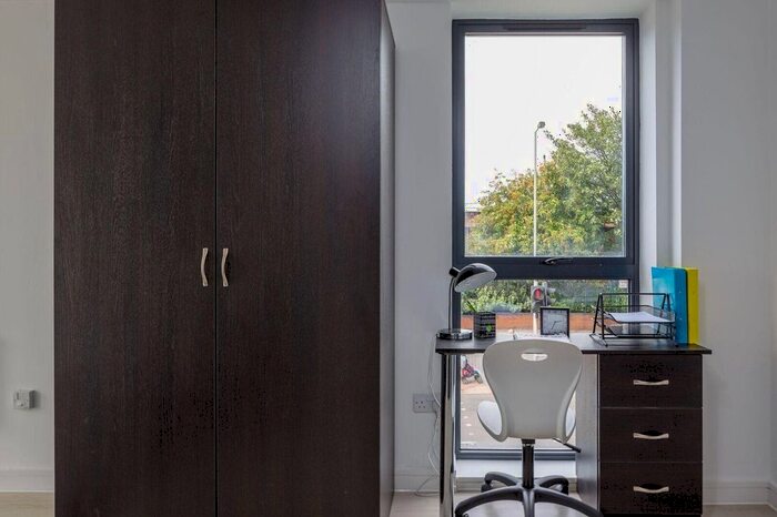 Studio To Rent In Upper Parliament Street, Liverpool, L8