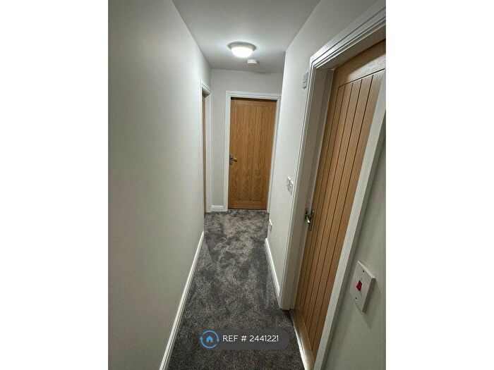 1 Bedroom Flat To Rent In Milwain House, Stockport, SK4