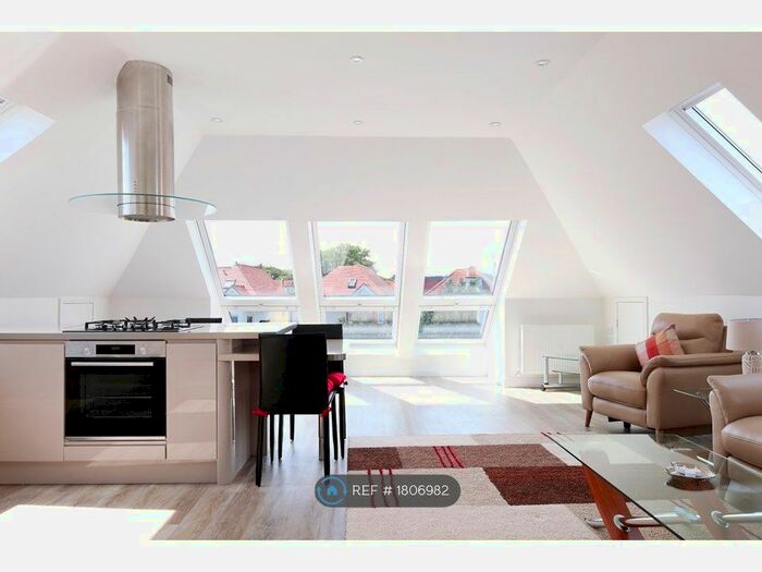 2 Bedroom Flat To Rent In Bournemouth, Bournemouth, BH6