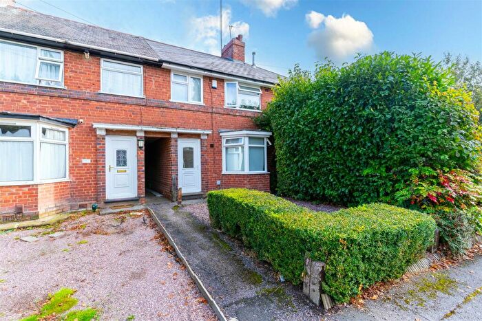 4 Bedroom House To Rent In Tennal Road, Birmingham, B32