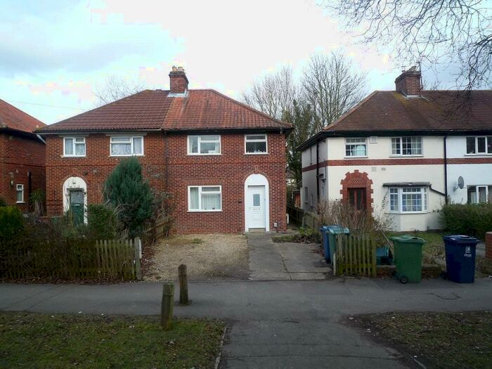 4 Bedroom Semi-Detached House To Rent In Gipsy Lane, Headington, Oxford, OX3