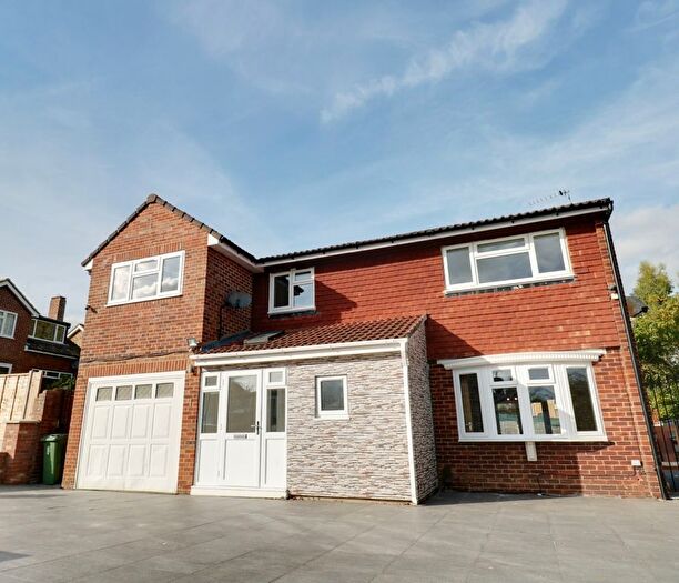 5 Bedroom Detached House To Rent In Letchworth Drive, Bromley, Kent, BR2