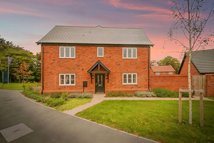 3 Bedroom End Of Terrace House For Sale In Nelson Avenue, Shotley Gate, Ipswich, IP9