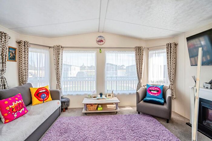2 Bedroom Bungalow For Sale In Meadow Bay, Hayling Island, Hampshire, PO11