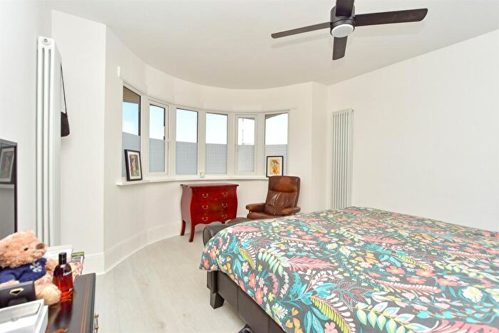 3 Bedroom Detached House For Sale In Marine Parade, Sheerness, Kent, ME12