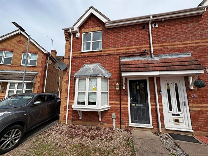 2 Bedroom House To Rent In Parcevall Drive, Kingswood, Hull, HU7