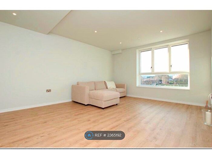 1 Bedroom Flat To Rent In Catherines House, Bristol, BS3