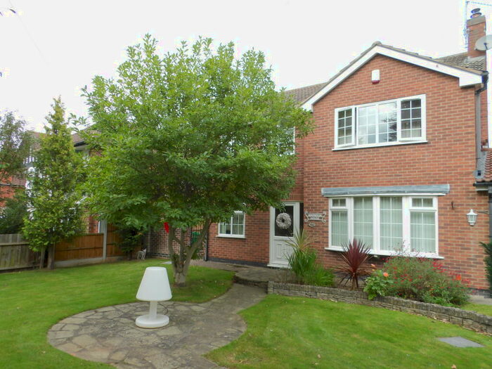 4 Bedroom House To Rent In Bramcote Lane, Wollaton, NG8