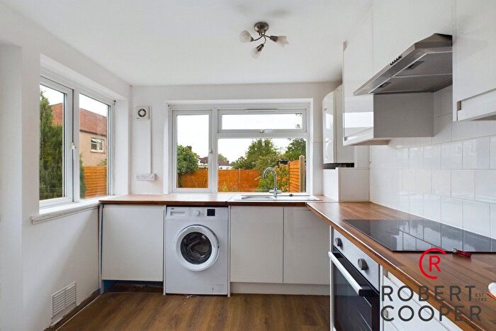 3 Bedroom Semi-Detached House To Rent In Hill Rise, Greenford, Middlesex, UB6