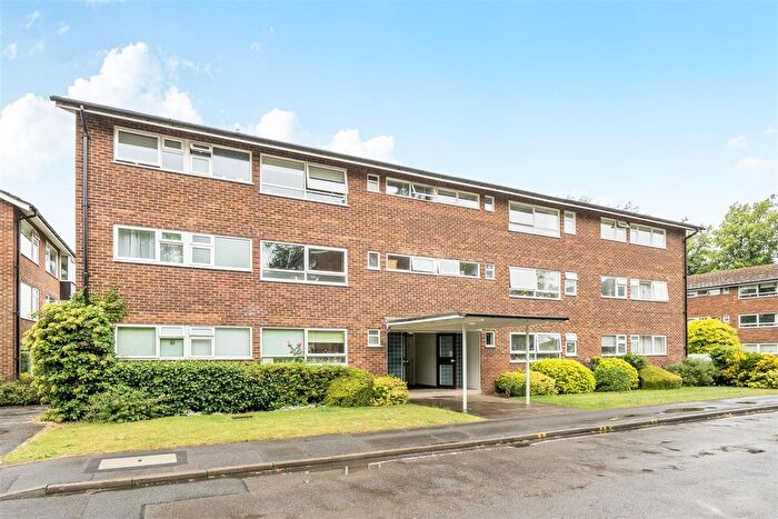3 Bedroom Flat For Sale In London Road, Guildford, GU1