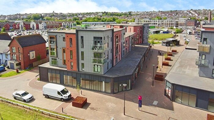 1 Bedroom Flat For Sale In Clos Y Rheilffordd, Barry, CF62