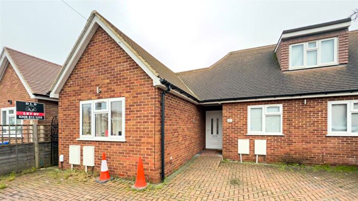 1 Bedroom Bungalow To Rent In Oakside, Denham, Uxbridge, UB9