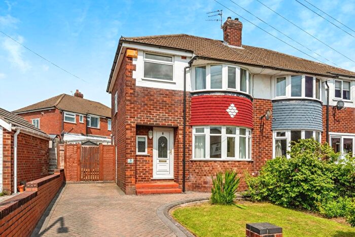 3 Bedroom Semi-Detached House For Sale In Norbury Drive, Marple, Stockport, Greater Manchester, SK6