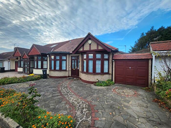 3 Bedroom Semi-Detached Bungalow For Sale In Leigh Avenue, Redbridge - Chain Free!, IG4