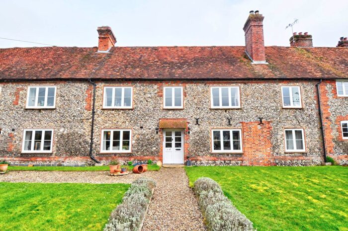 2 Bedroom Flat For Sale In Malt House, Henley On Thames, RG9