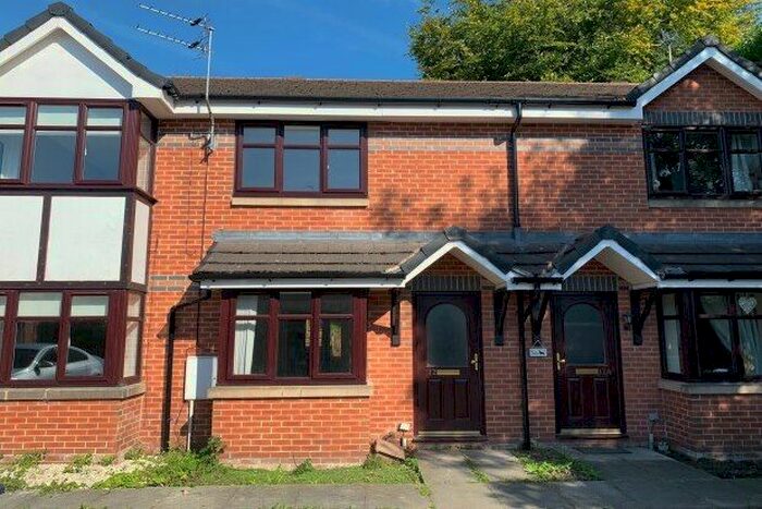 2 Bedroom Mews House To Rent In Horseshoe Drive, Macclesfield, SK11