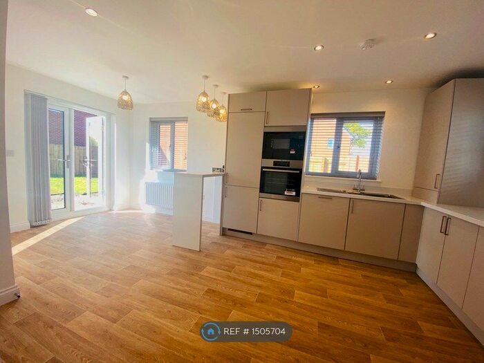 4 Bedroom Detached House To Rent In Crowson Drive, Alsager, ST7