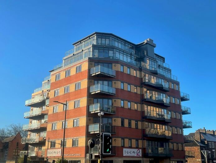 2 Bedroom Flat To Rent In St. Swithins Square, Lincoln, LN2