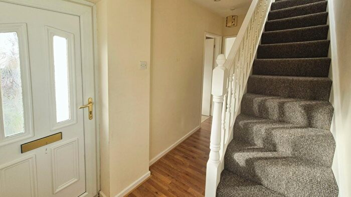 2 Bedroom Bungalow For Sale In Kingsfield Oval, Basford, Stoke-On-Trent, ST4