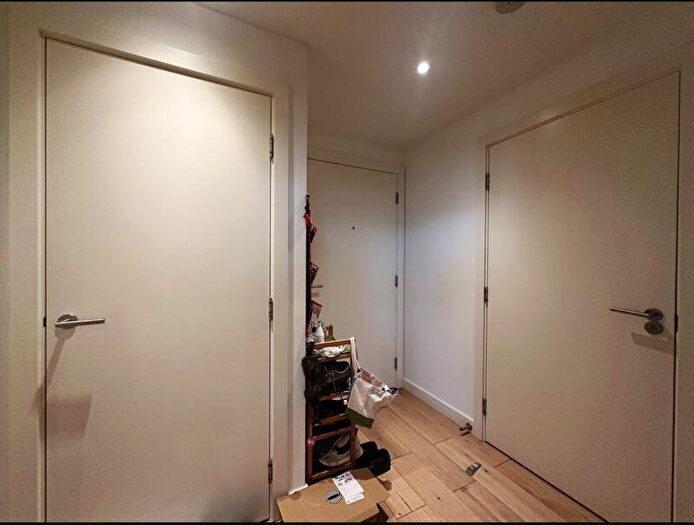 1 Bedroom Apartment For Sale In Capitol Way, London, NW9