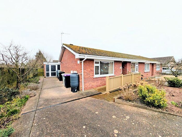 2 Bedroom Semi-Detached Bungalow For Sale In Christopher Close, Louth, LN11