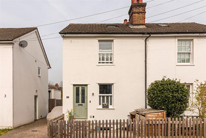 4 Bedroom Semi Detached House For Sale In East Road, Reigate, RH2