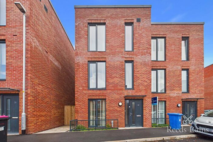 3 Bedroom Semi-Detached House For Sale In Kara Street, Salford, Greater Manchester, M6