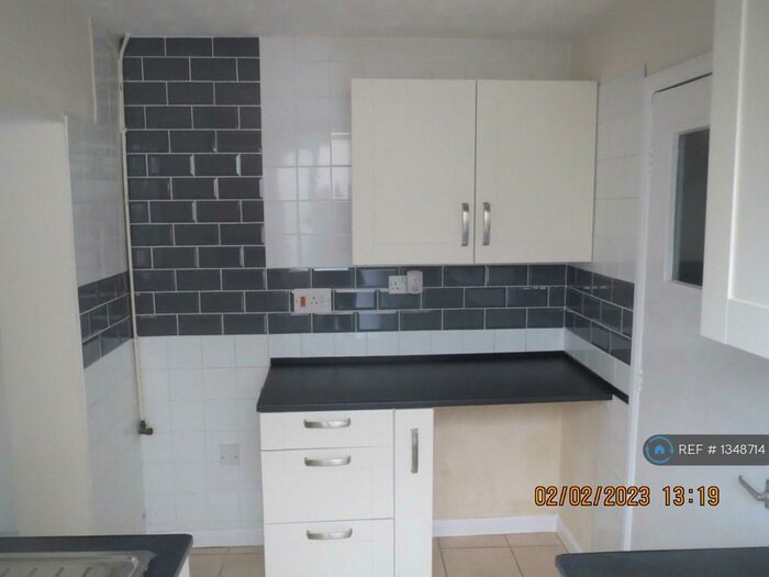 2 Bedroom Flat To Rent In Alexandra Road, Lowestoft, NR32
