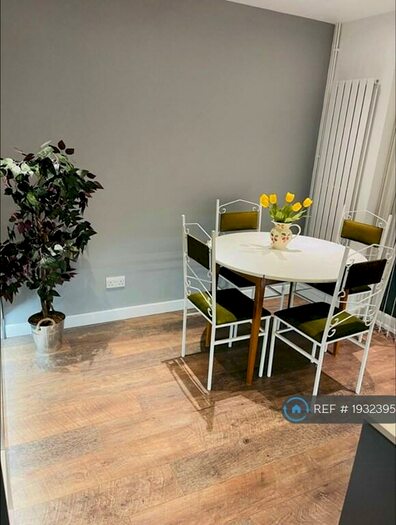 3 Bedroom Terraced House To Rent In Mendip Crescent, Bristol, BS16