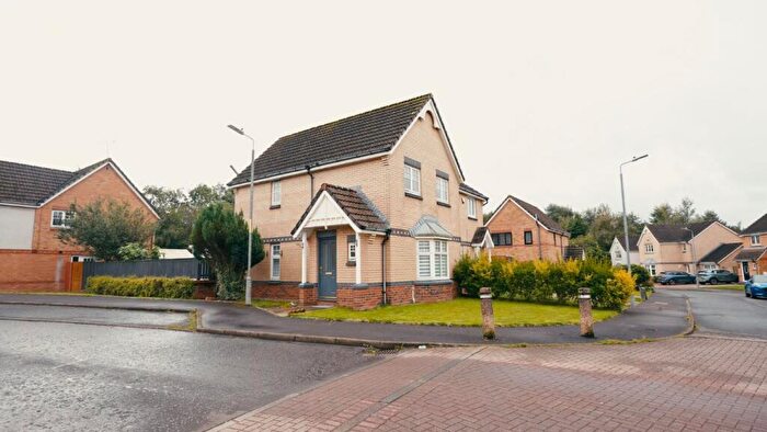 3 Bedroom Detached House For Sale In Brookfield Drive, Glasgow, Lanarkshire, G33