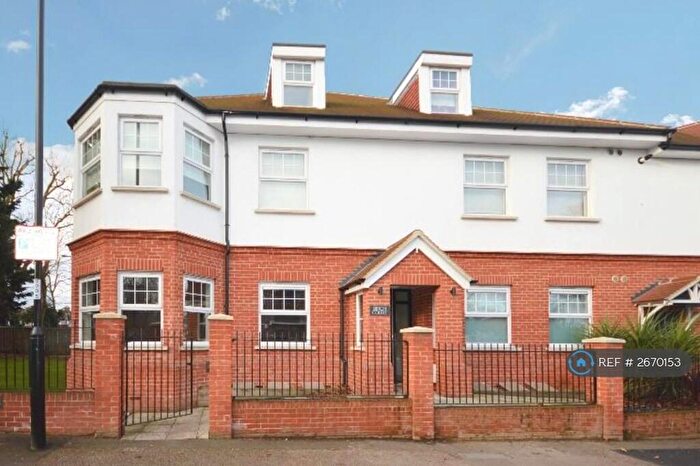 1 Bedroom Flat To Rent In St. Mildreds Road, London, SE12