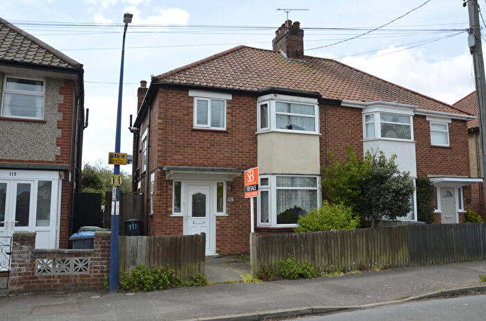 3 Bedroom Semi-Detached House For Sale In Cornwall Road, Felixstowe, IP11