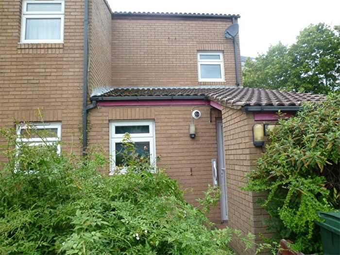 2 Bedroom End Of Terrace House To Rent In Brook Close, Hillfields, Coventry, West Midlands, CV1