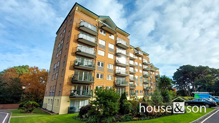 3 Bedroom Apartment For Sale In Keverstone Court, Manor Road, East Cliff, Bournemouth, BH1