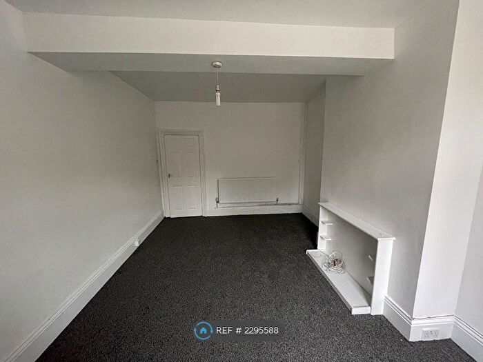 2 Bedroom Terraced House To Rent In Deighton Road, Huddersfield, HD2