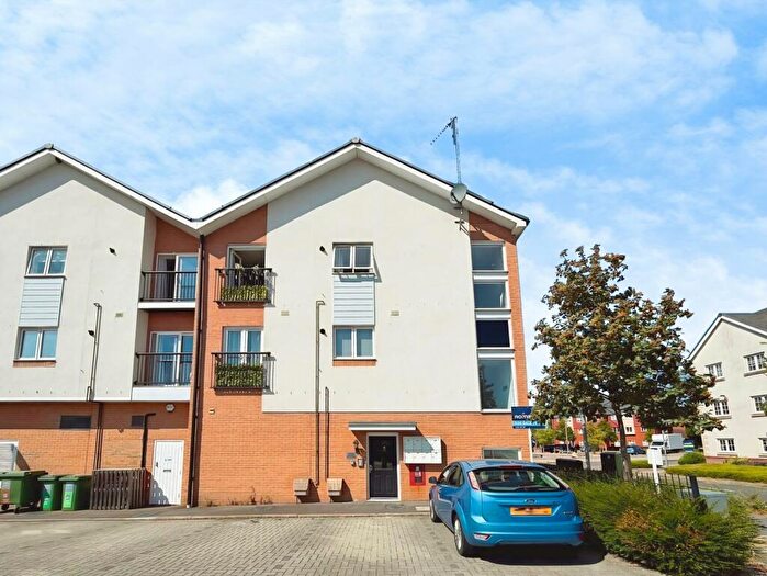 1 Bedroom Apartment For Sale In Falcon Way, Bracknell, Berkshire, RG12
