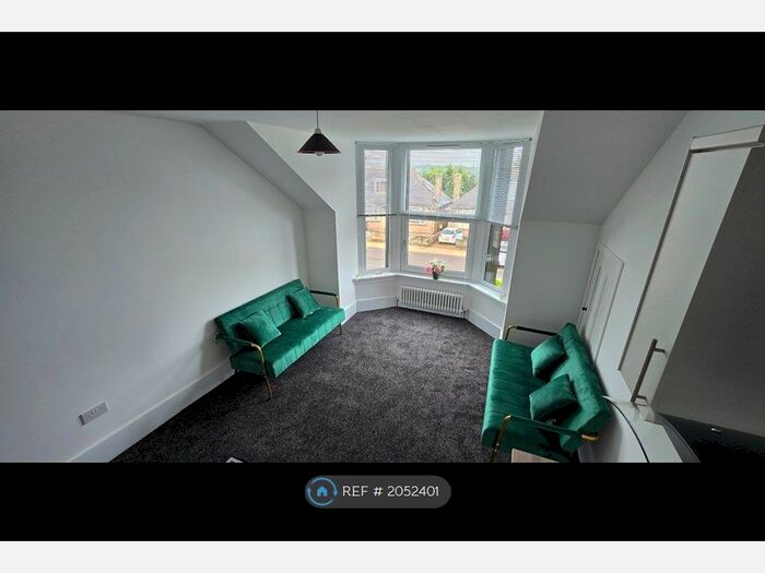 2 Bedroom Flat To Rent In Charming, Aberdeen, AB24