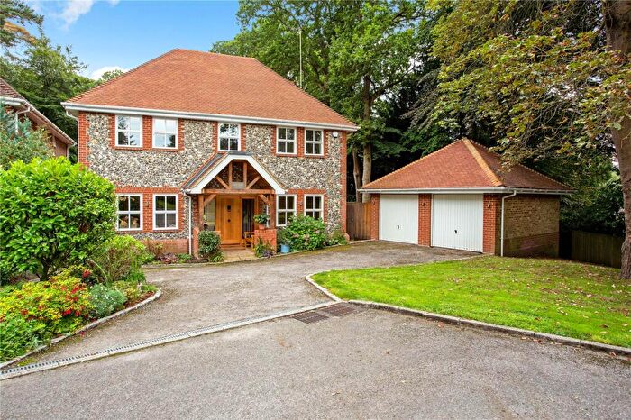 5 Bedroom Detached House For Sale In Truss Hill Road, Ascot, SL5