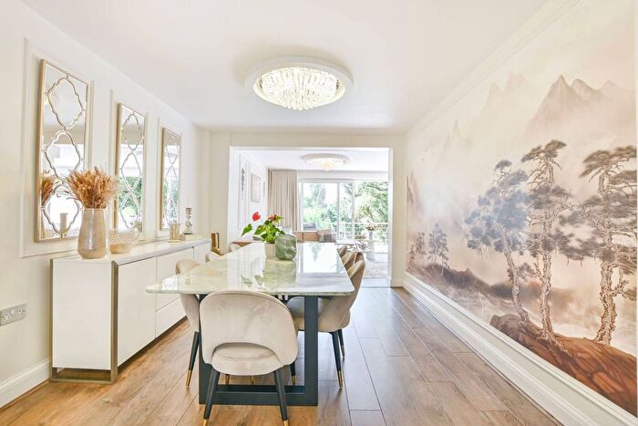 4 Bedroom Semi-Detached House For Sale In Whitton Avenue East, Sudbury, Greenford, UB6