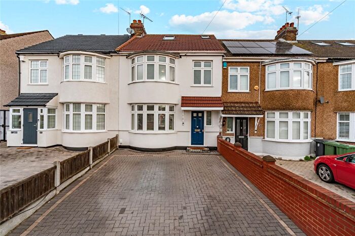 4 Bedroom Terraced House For Sale In Hazelmere Gardens, Hornchurch, RM11
