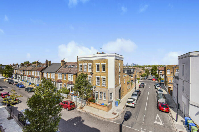 1 Bedroom Flat To Rent In Heber Road, SE22